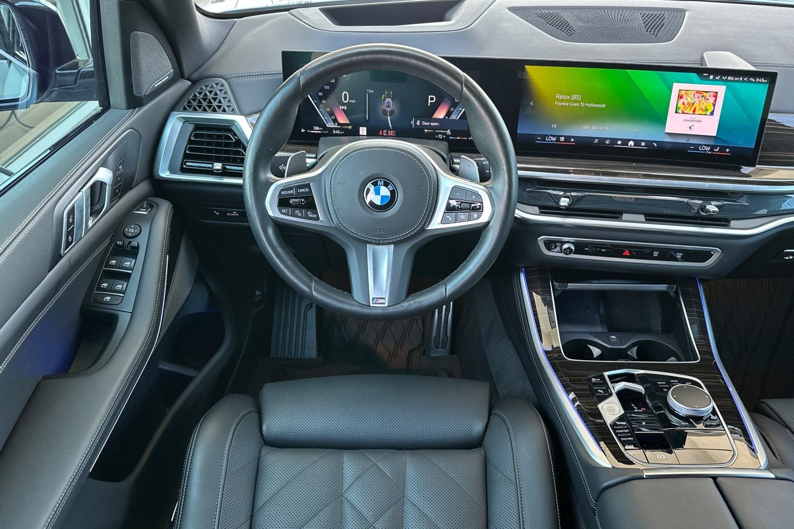 Used 2025 Gray BMW xDrive40i image 17