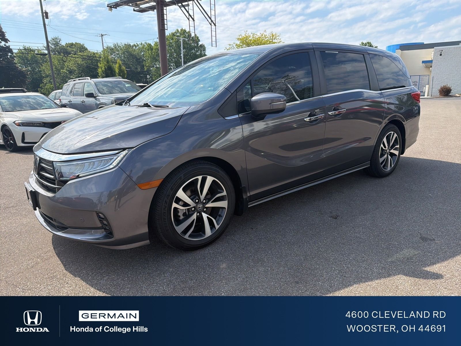 2024 Honda Odyssey Touring's photo