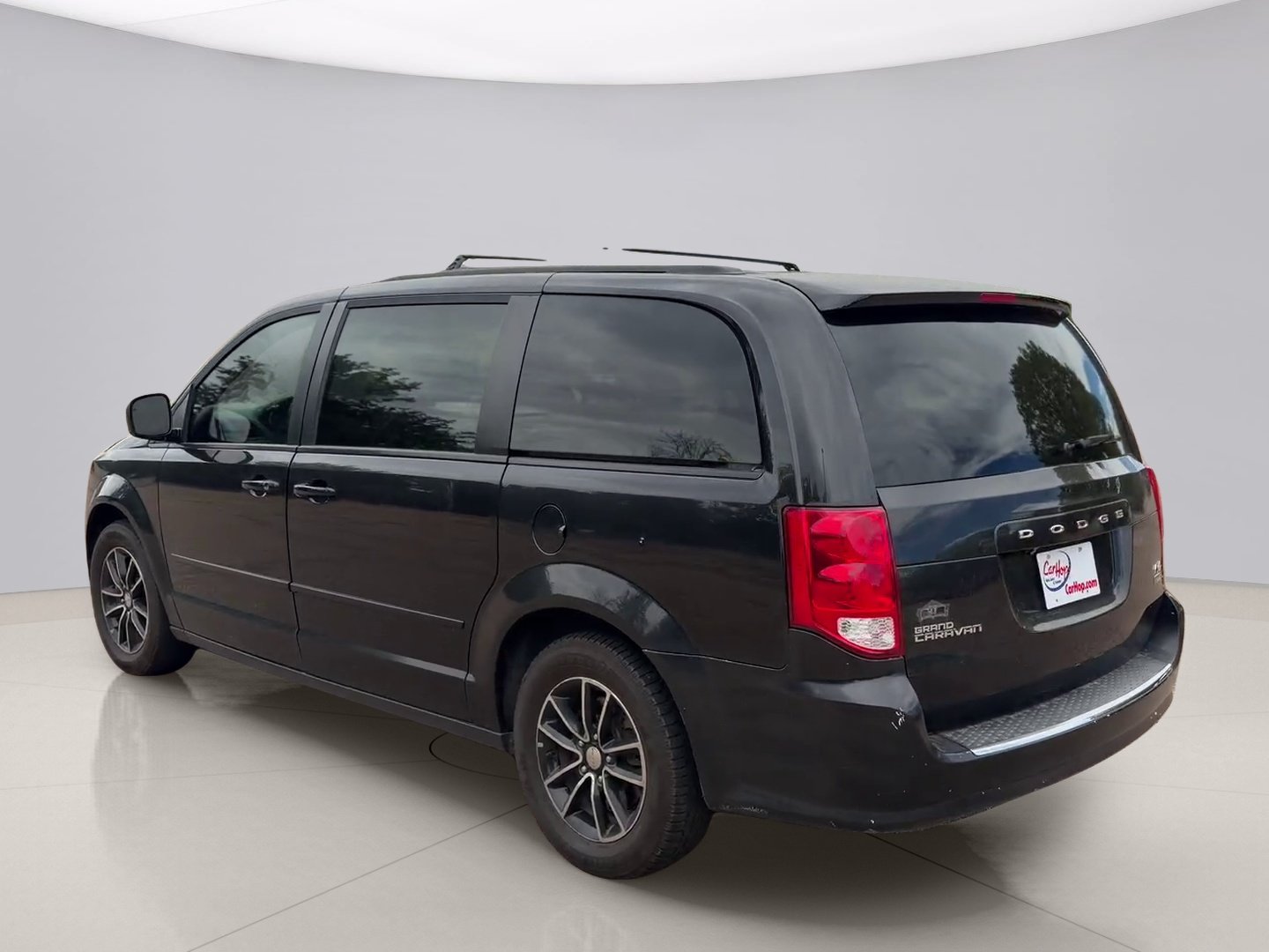 Used 2016 Black Dodge R/T image 7