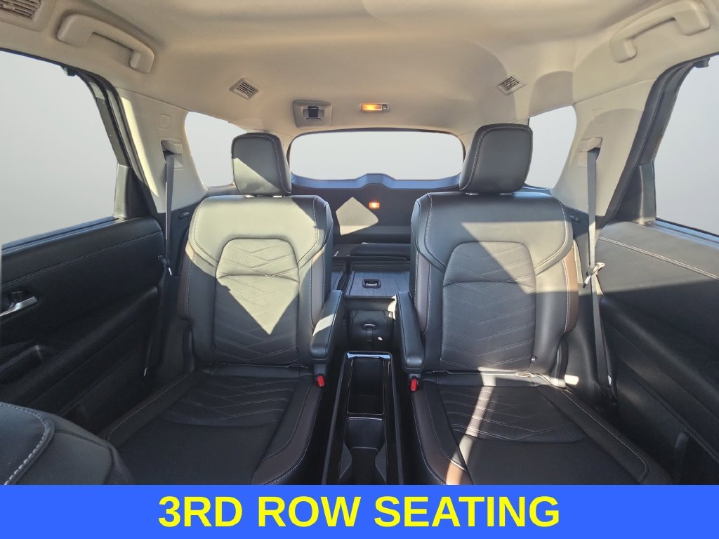 Used 2024 Gray Nissan Platinum image 21