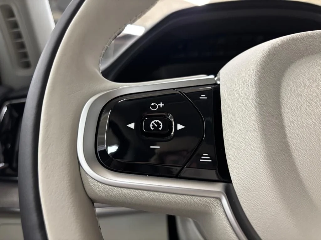 2026 Volvo XC90 Ultra - Photo 20