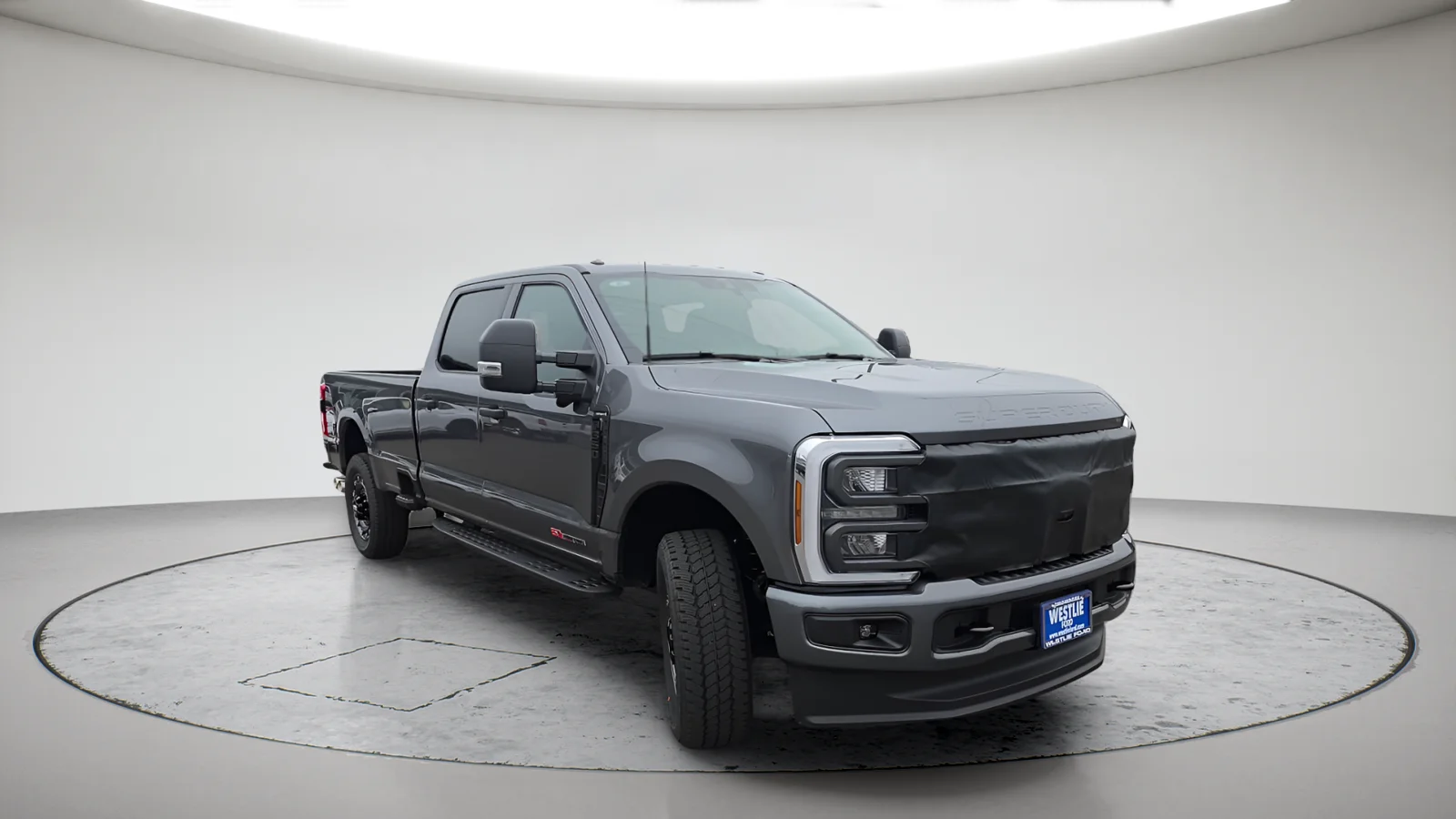 New 2027 Gray Ford XLT image 3