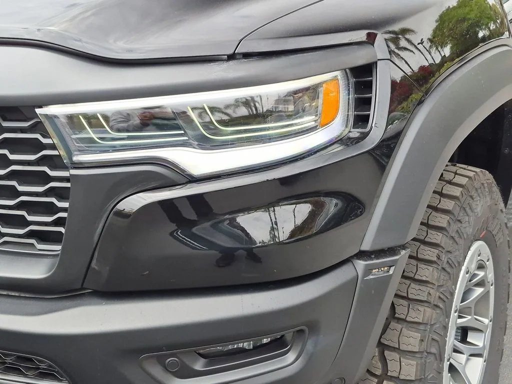 New 2026 Diamond Black Crystal Pearl-Coat Exterior Paint RAM RHO image 9