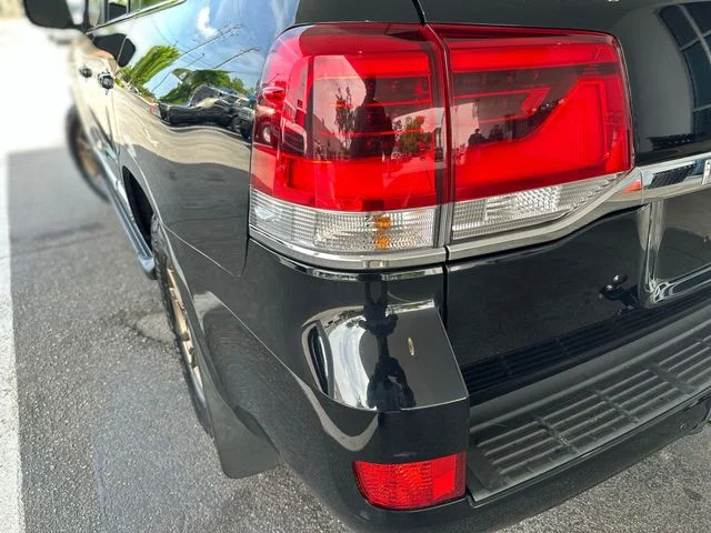 Used 2017 Black Toyota  image 28