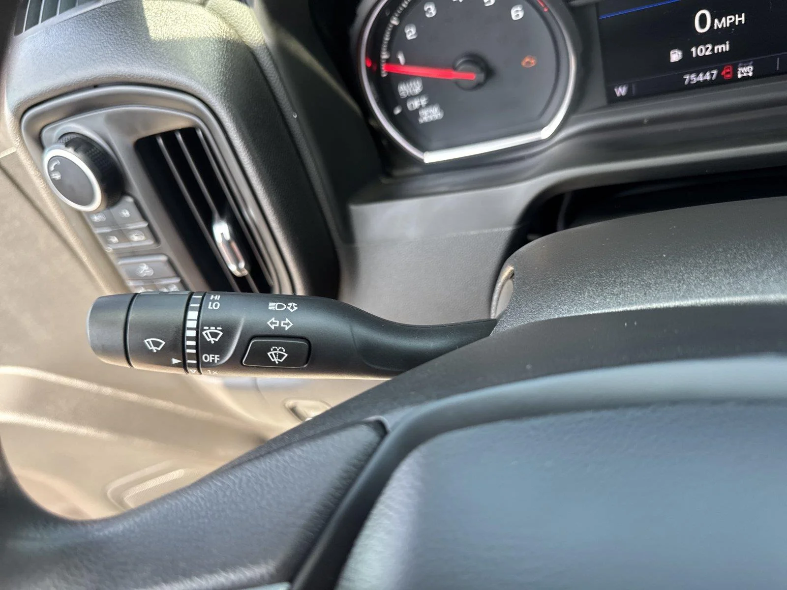 Used 2022 SILVER ICE METALLIC Chevrolet Custom image 20