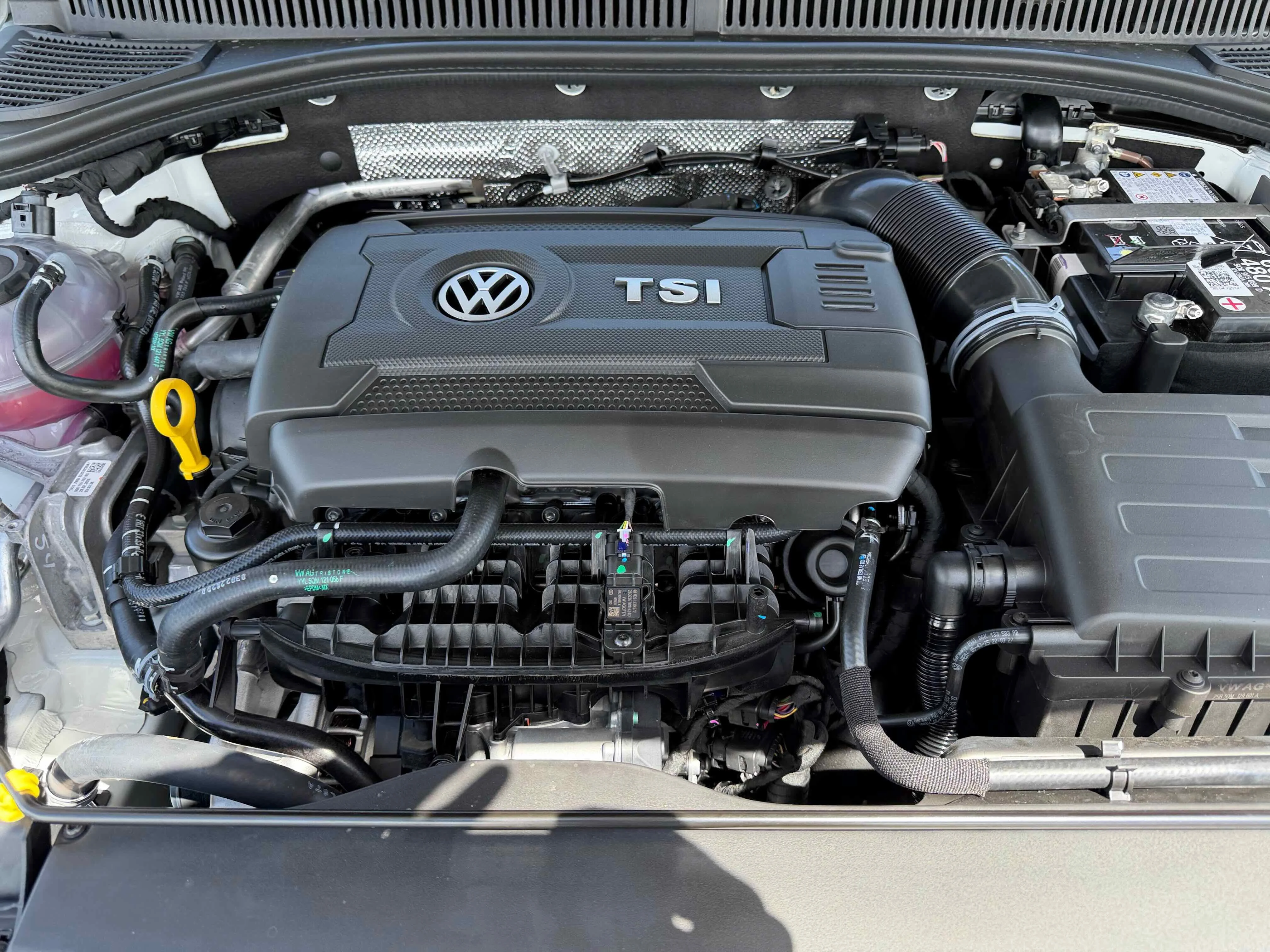 New 2026 Pure White Volkswagen Autobahn image 33