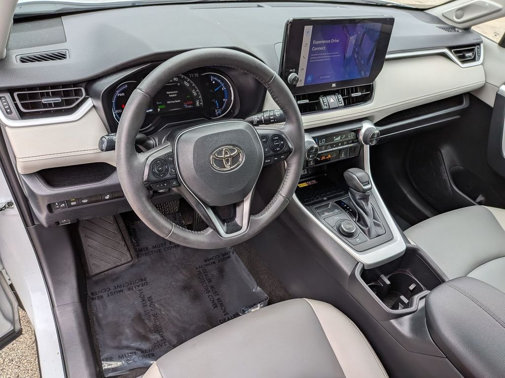 Used 2023 Beige Toyota XLE Premium image 17