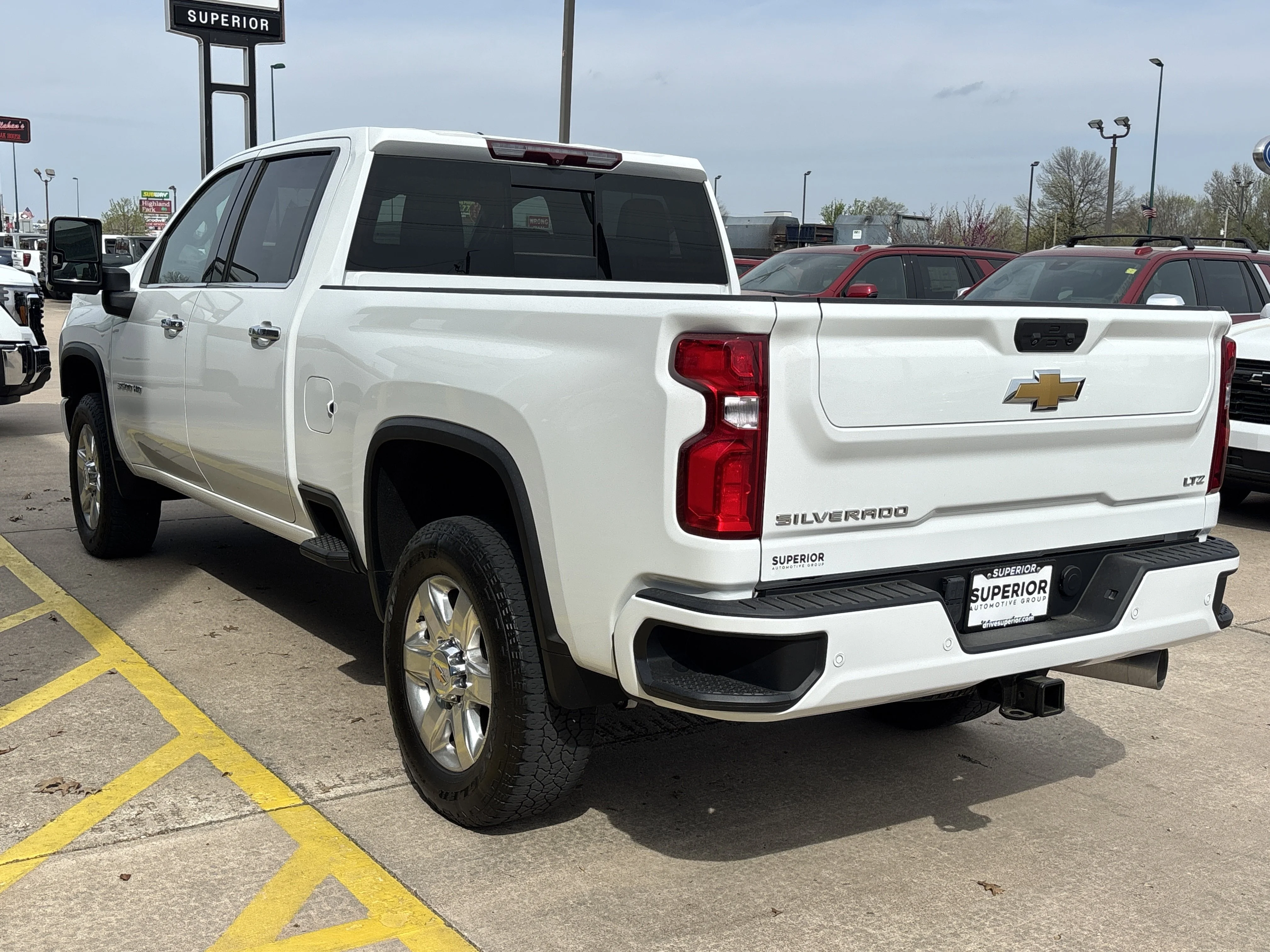 Used 2022 Summit White Chevrolet LTZ 4WD image 9