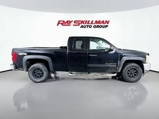 Used 2013 Black Chevrolet LT image 8