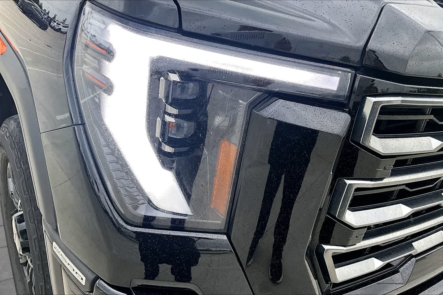 Used 2024 Onyx Black GMC AT4 image 24