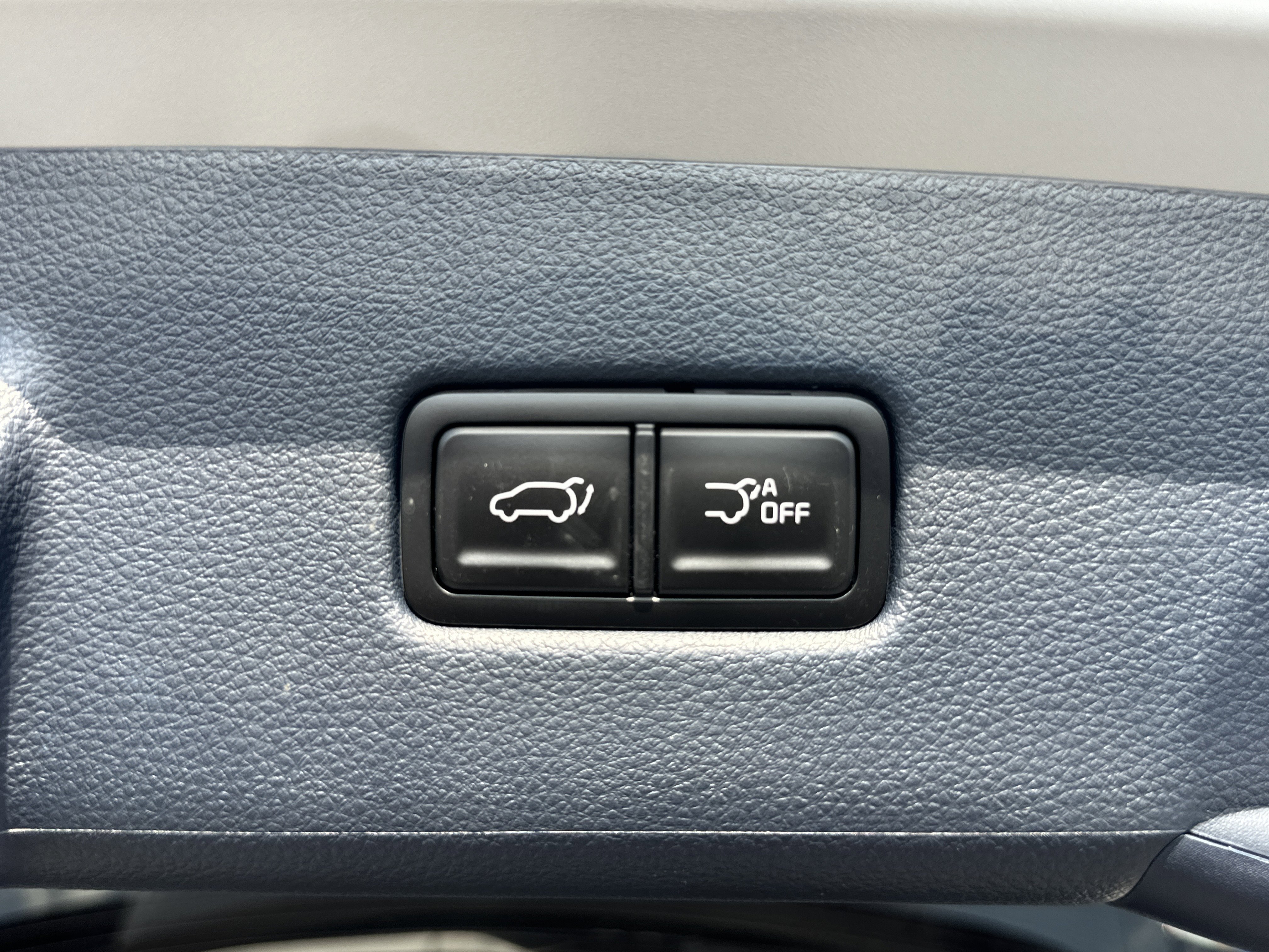 New 2026 Ceramic Silver Kia SX image 20