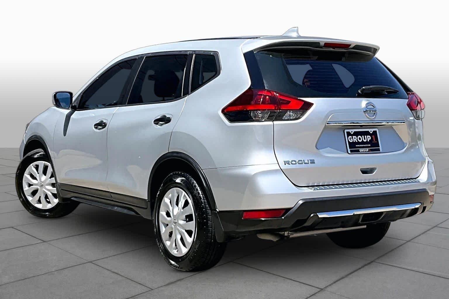 Used 2020 Brilliant Silver Metallic Nissan S image 12
