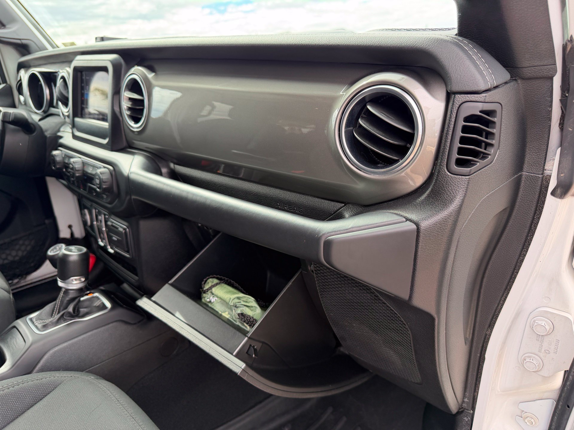 Used 2020 White Jeep Unlimited Sahara image 50