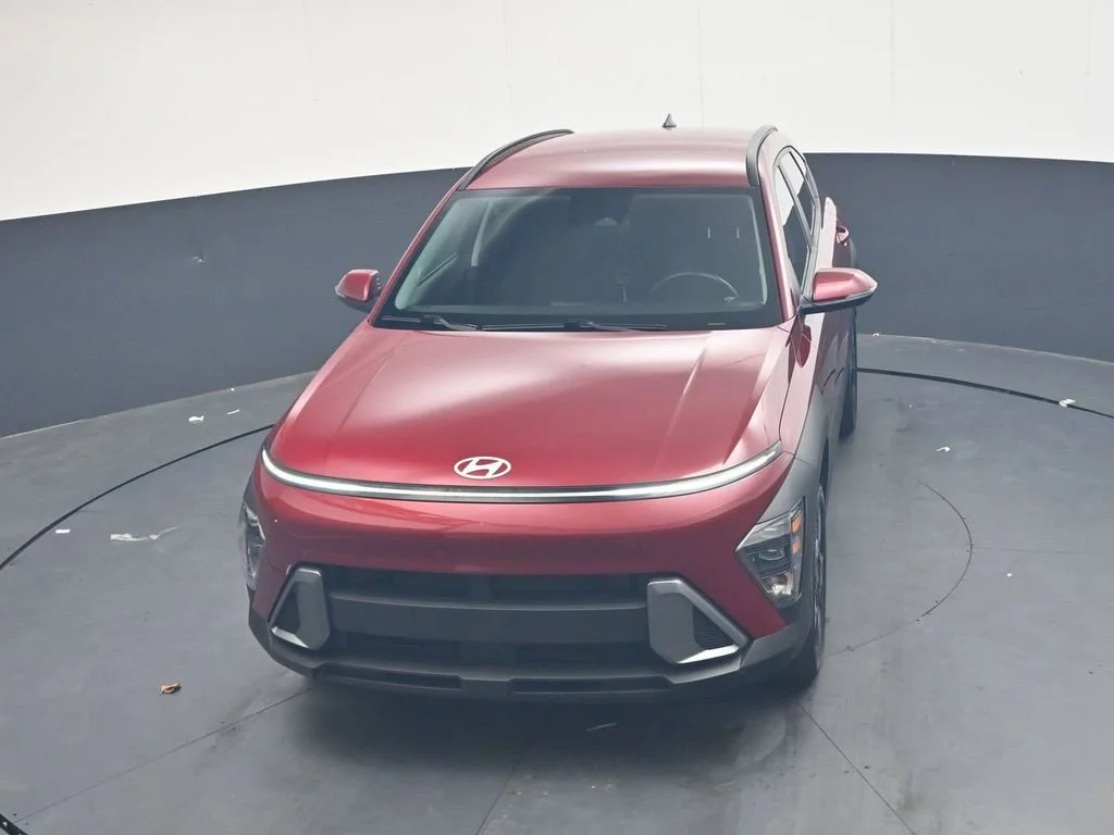 Used 2025 Red Hyundai SEL image 27