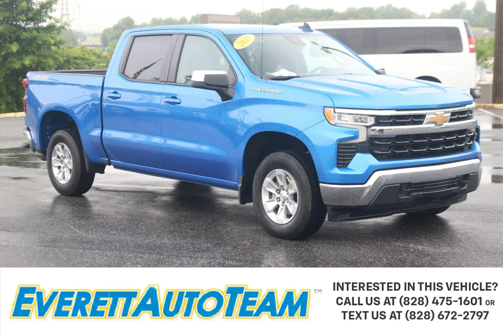 Used 2025 Riptide Blue Metallic Chevrolet LT image 1