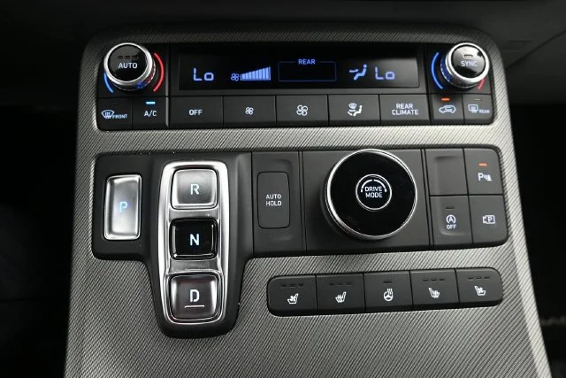 Used 2025 Steel Graphite Hyundai SEL Premium 8P image 18