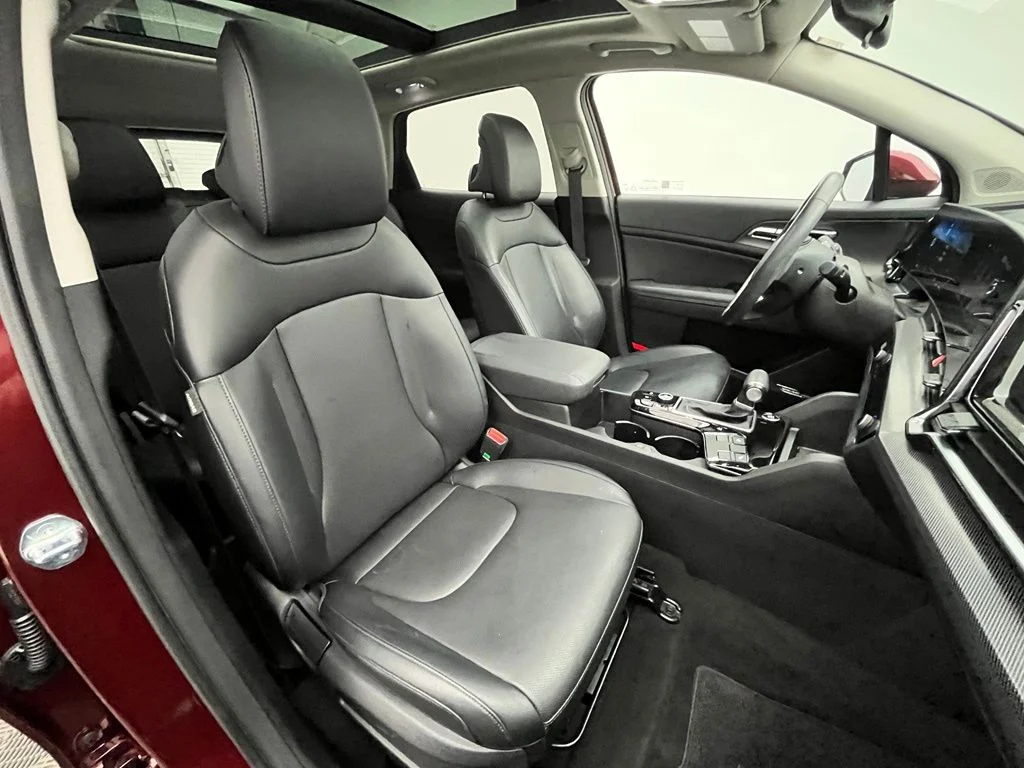 Used 2023 Red Kia SX image 35
