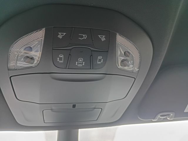 New 2026 Hydro Blue Pearl-Coat Exterior Paint Chrysler Select image 32