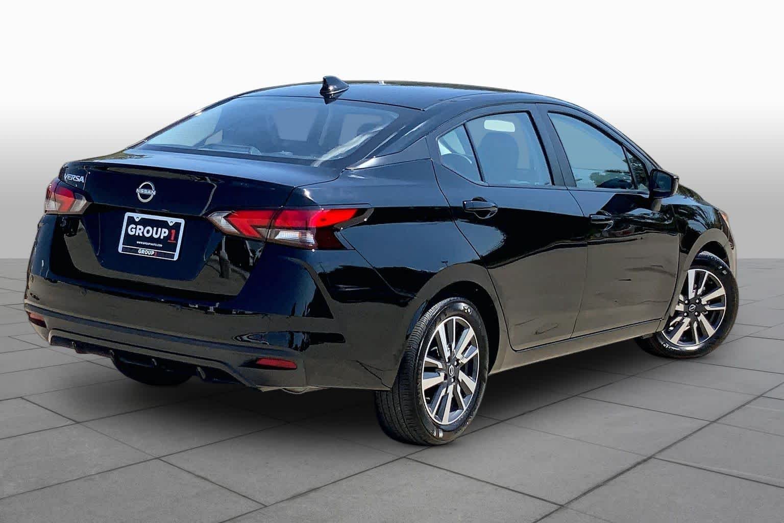 Used 2025 Super Black Nissan SV image 13