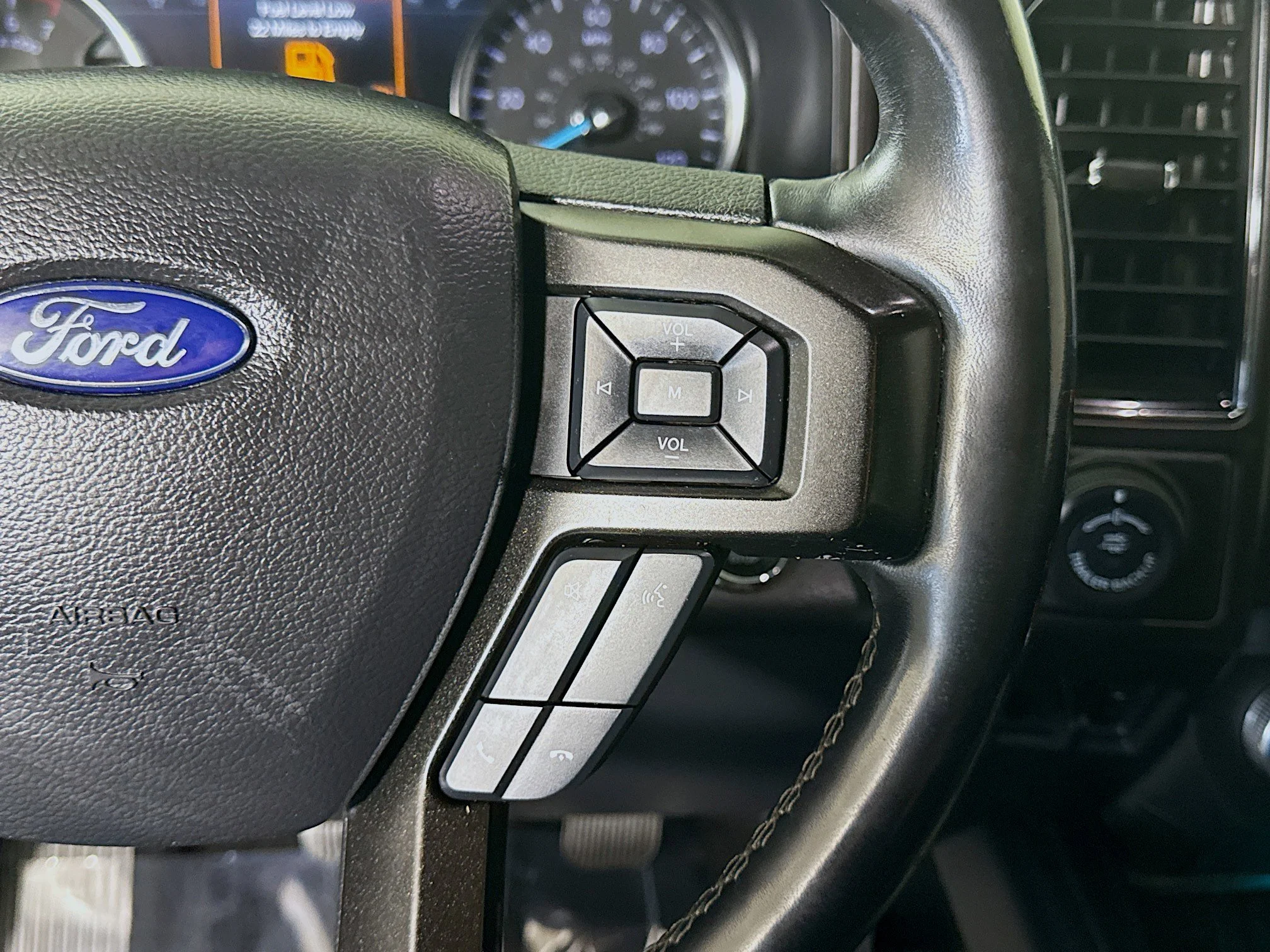 Used 2019 Agate Black Metallic Ford Limited image 11