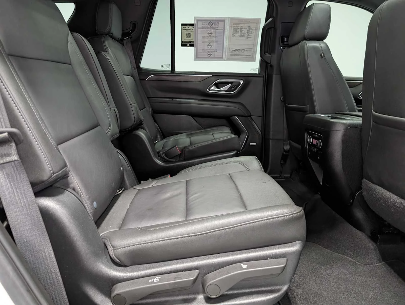 Used 2022 Summit White Chevrolet Z71 image 43