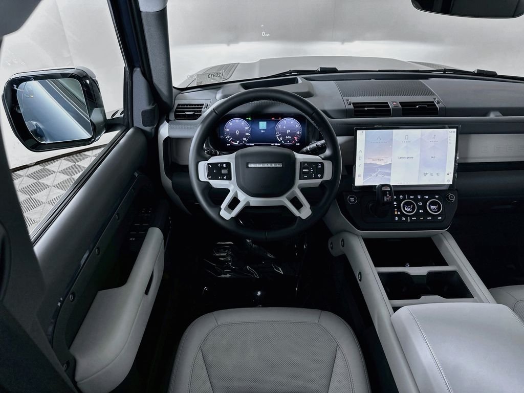 New 2026 Tasman Blue Land Rover S image 25