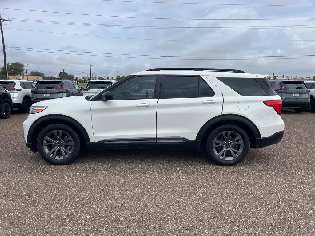 Used 2021 White Ford XLT image 4
