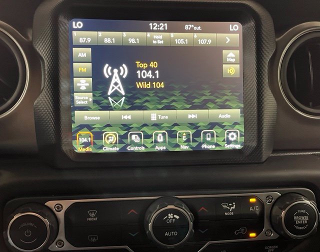Used 2023 Silver Jeep Sport S image 14