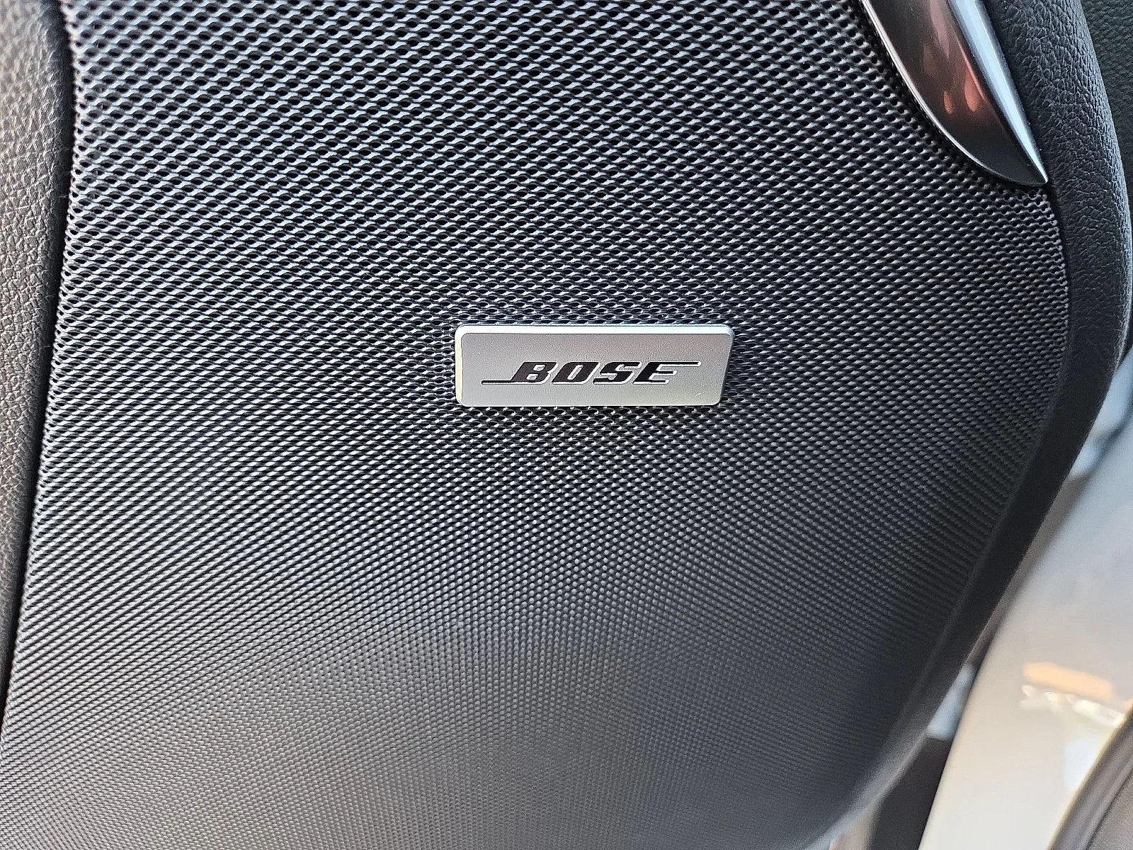2026 GMC Yukon Denali - Photo 12