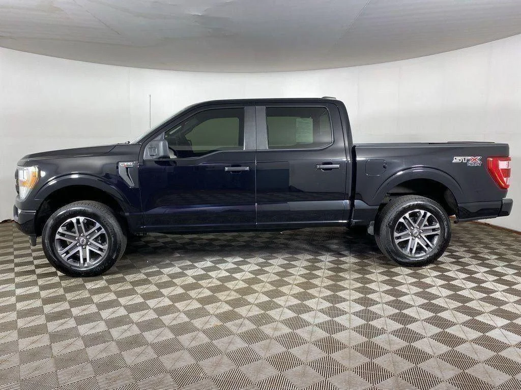 Used 2021 Agate Black Metallic Ford XL image 45