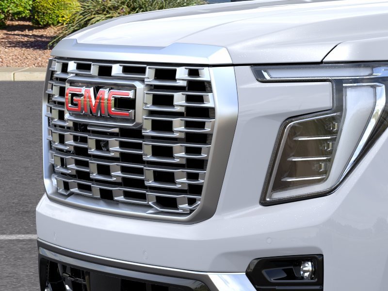 2026 GMC Yukon Denali - Photo 13