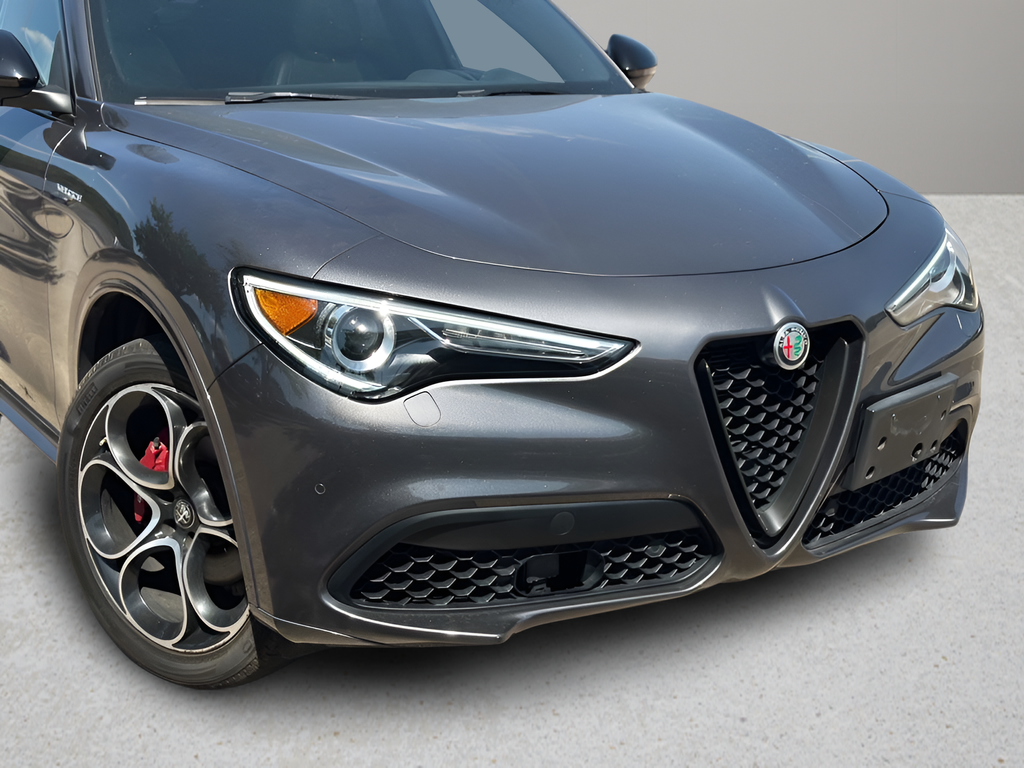 Used 2023 Gray Alfa Romeo Veloce image 24