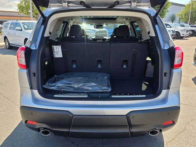 New 2026 ICE SILVER METALLIC Subaru Onyx Edition Touring 7-Passenger image 14