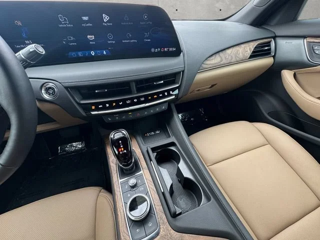 Used 2025 Summit White Cadillac Premium Luxury image 3