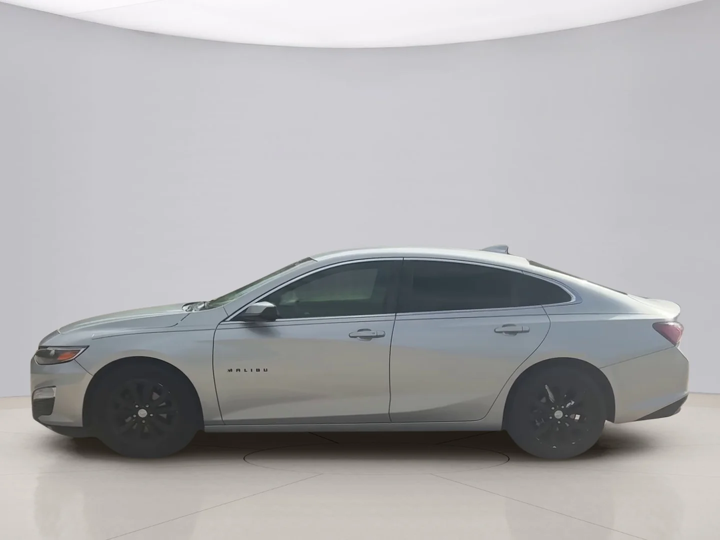 Used 2019 Silver Chevrolet LT image 2