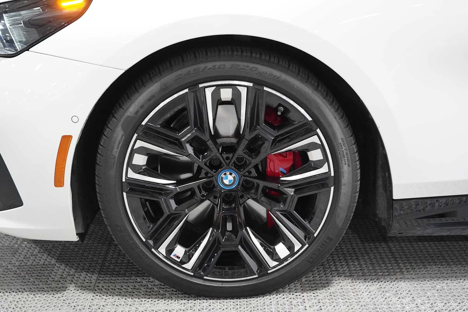 Certified Used 2024 Alpine White BMW M60 image 8