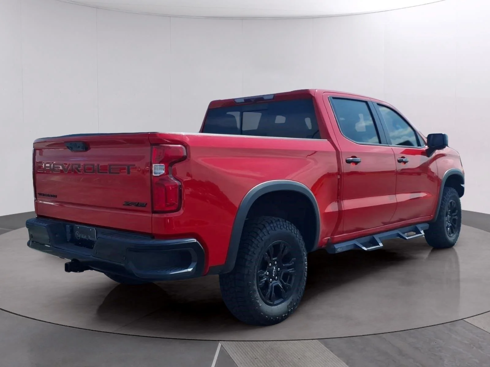 Used 2023 Red Hot Chevrolet ZR2 image 5