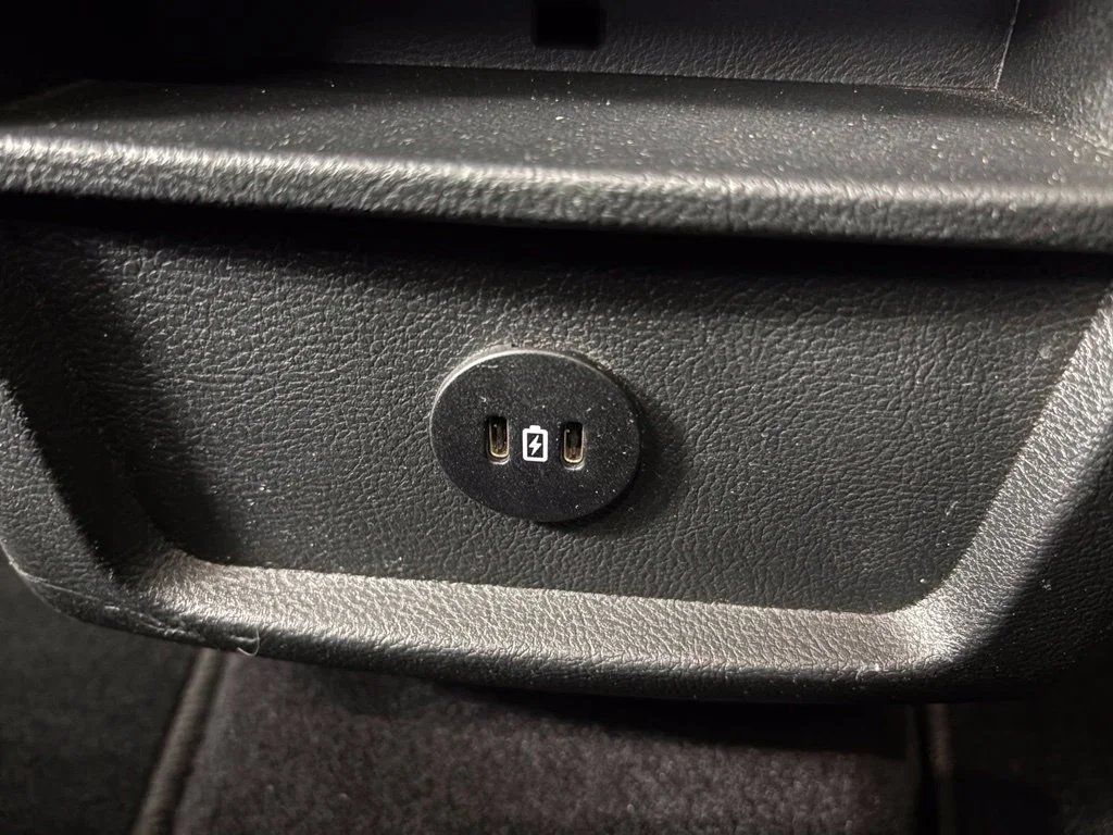 Used 2022 Silver Ford SE image 33