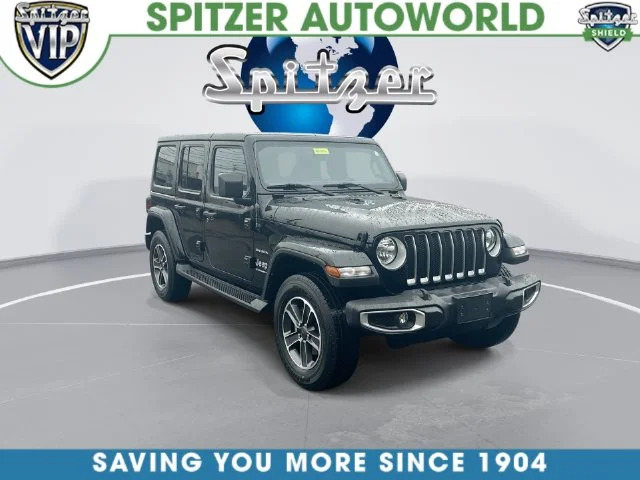 Used 2023 Black Jeep Sahara image 3