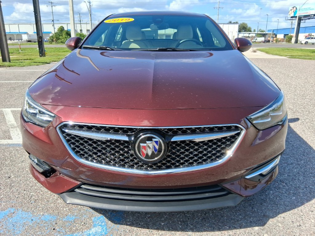 Used 2019 Red Buick Avenir image 8