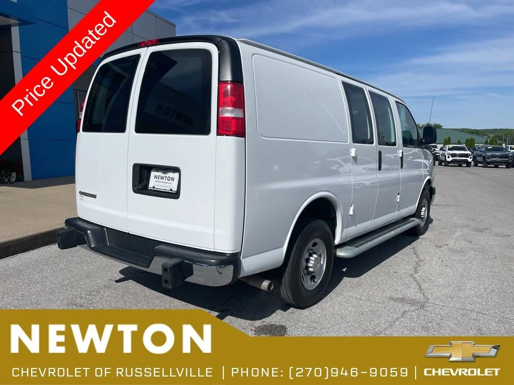 Certified Used 2024 Summit White Chevrolet Work Van image 31
