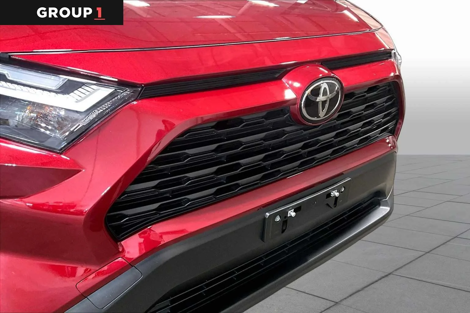 Certified Used 2025 Ruby Flare Pearl Toyota Hybrid XLE image 30