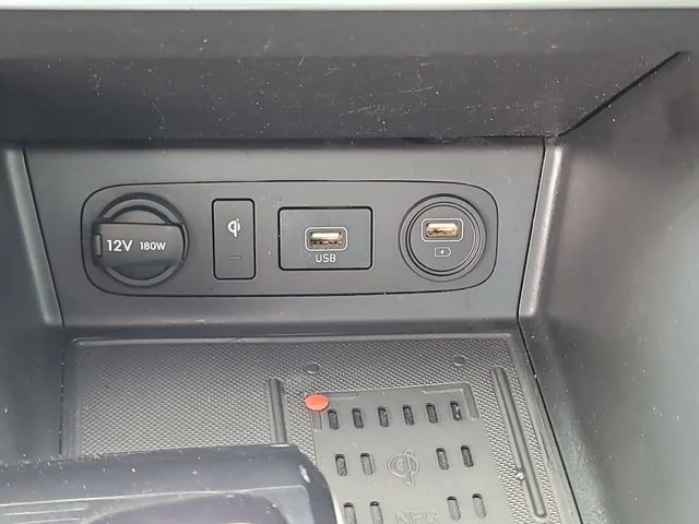 Used 2023 Blue Hyundai SEL image 25