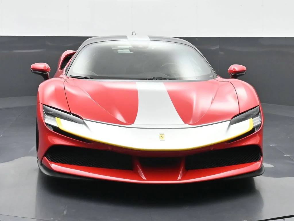 Used 2021  Ferrari Base image 6