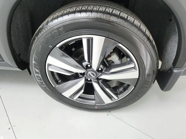 Used 2025 Black Nissan SL image 43