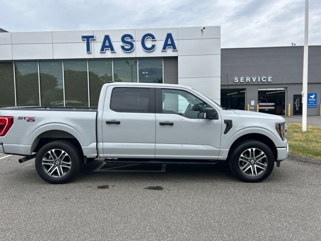 Used 2023 White Ford XL image 9