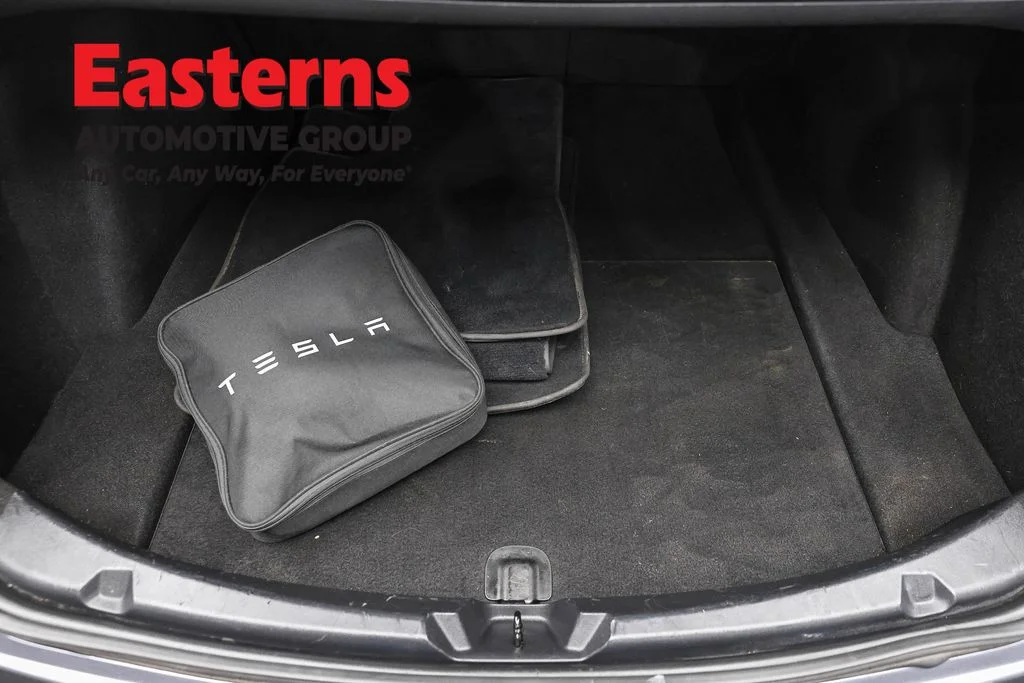 Used 2018 Gray Tesla Long Range image 9