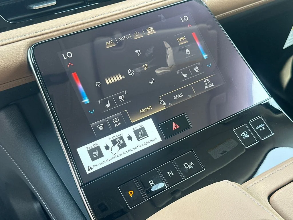 New 2027 RADIANT WHITE INFINITI Luxe 4WD image 27