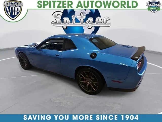 カルテル Pre-Owned 2016 Dodge Challenger SRT Hellcat 2D Coupe in Cleveland