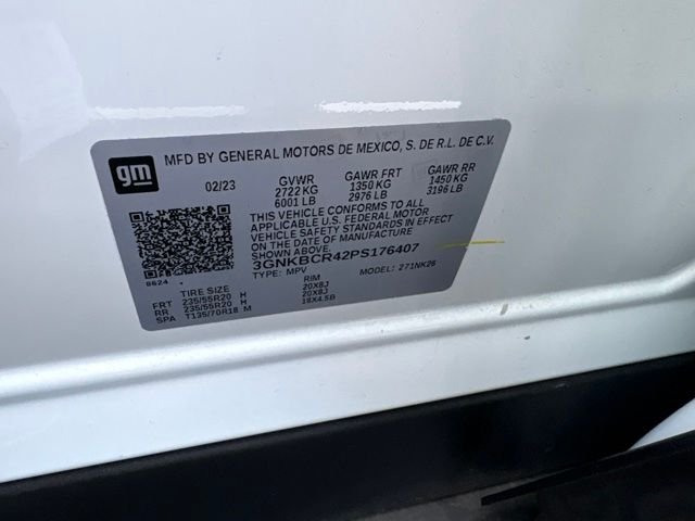 Used 2023 White Chevrolet LT image 9